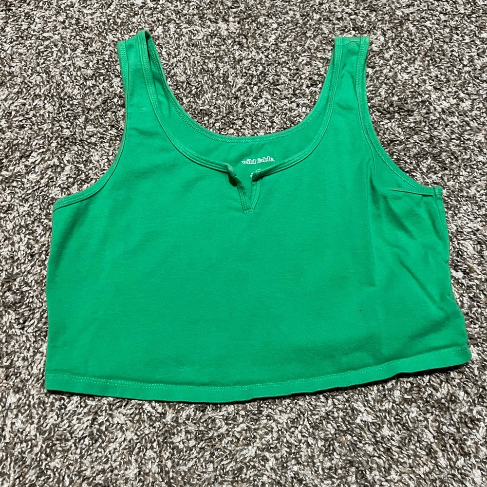 Green cropped tank